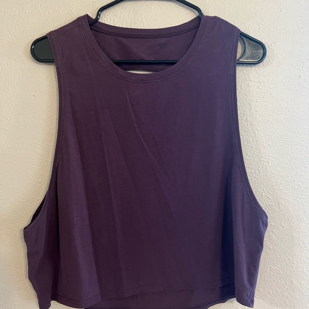 Lululemon muscle tank